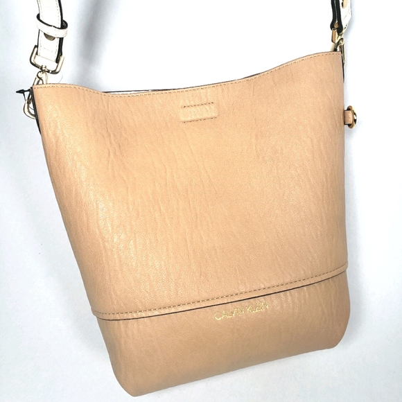 Calvin Klein Reversible Bucket Bag Purse White Tan - Picture 9 of 10